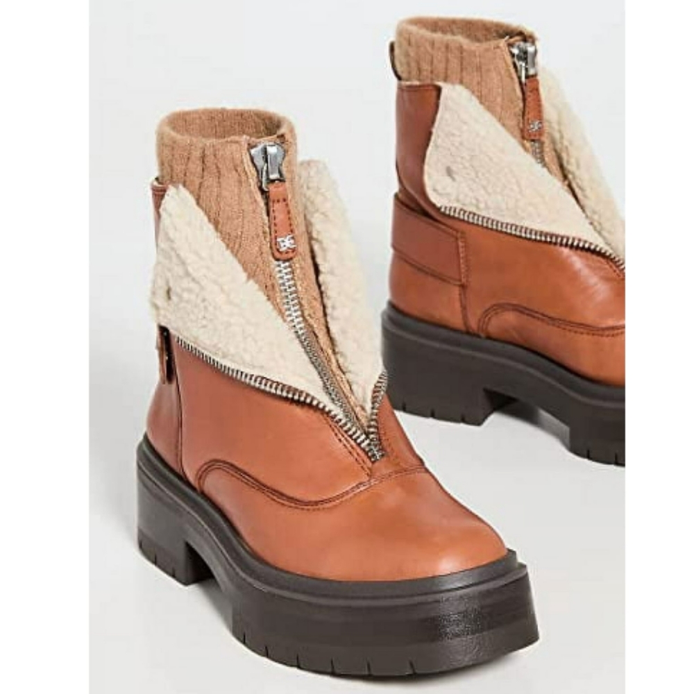 Sam Edelman Chelsea Boot - Picture 3 of 6